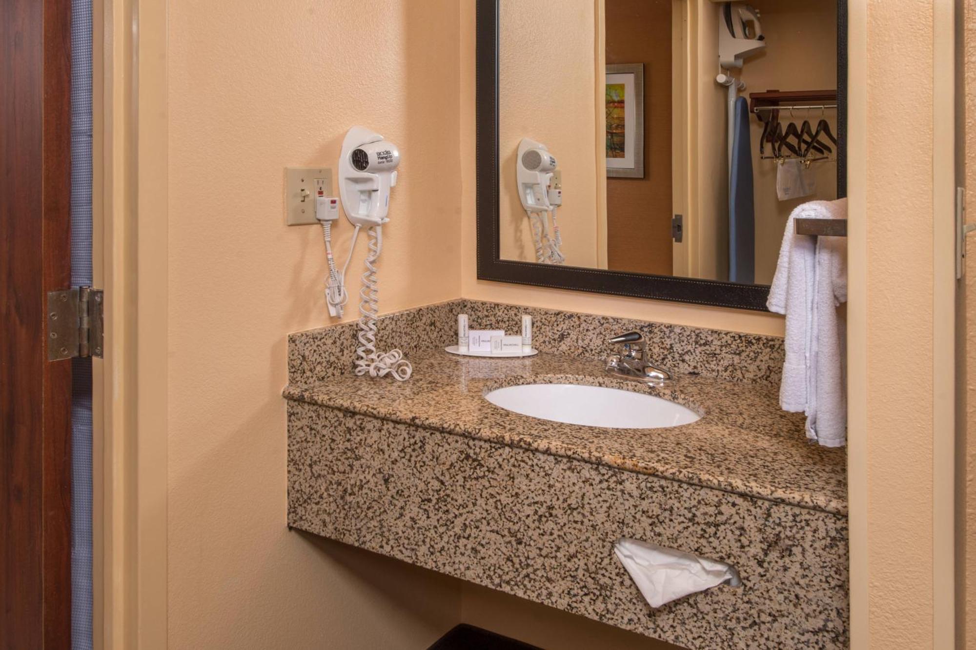 Fairfield Inn Dulles Airport Chantilly Ngoại thất bức ảnh